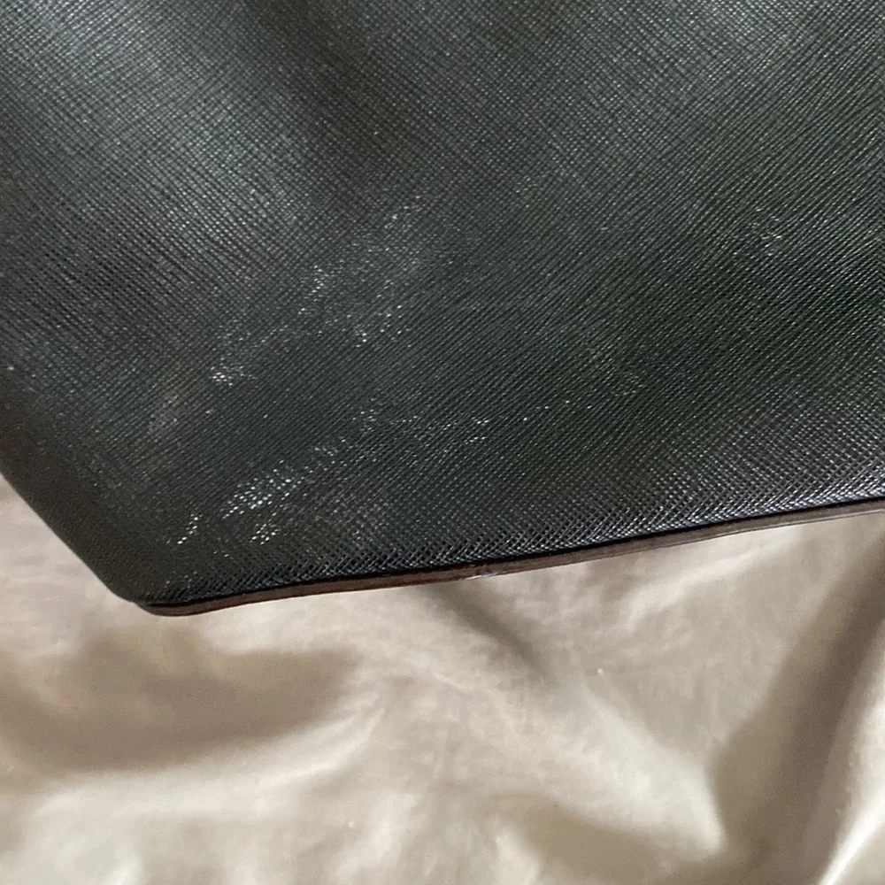 Black Kate Spade Bucket Purse - Picture 4 of 4